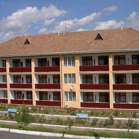 Санаторій Збруч Hotel Szatanyiv Kültér fotó