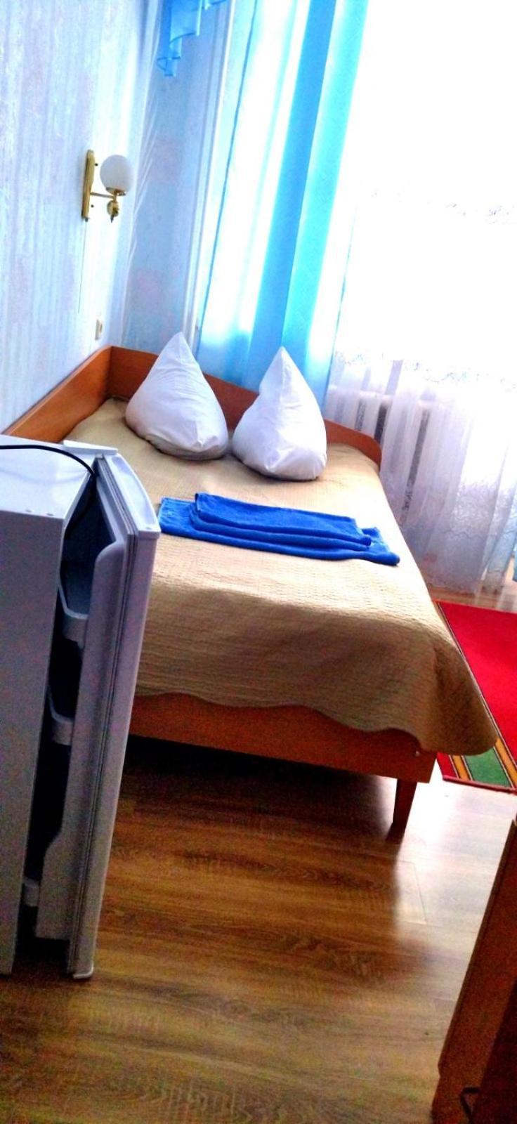 Санаторій Збруч Hotel Szatanyiv Kültér fotó